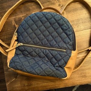 Small ladies Liz Claiborne Backpack